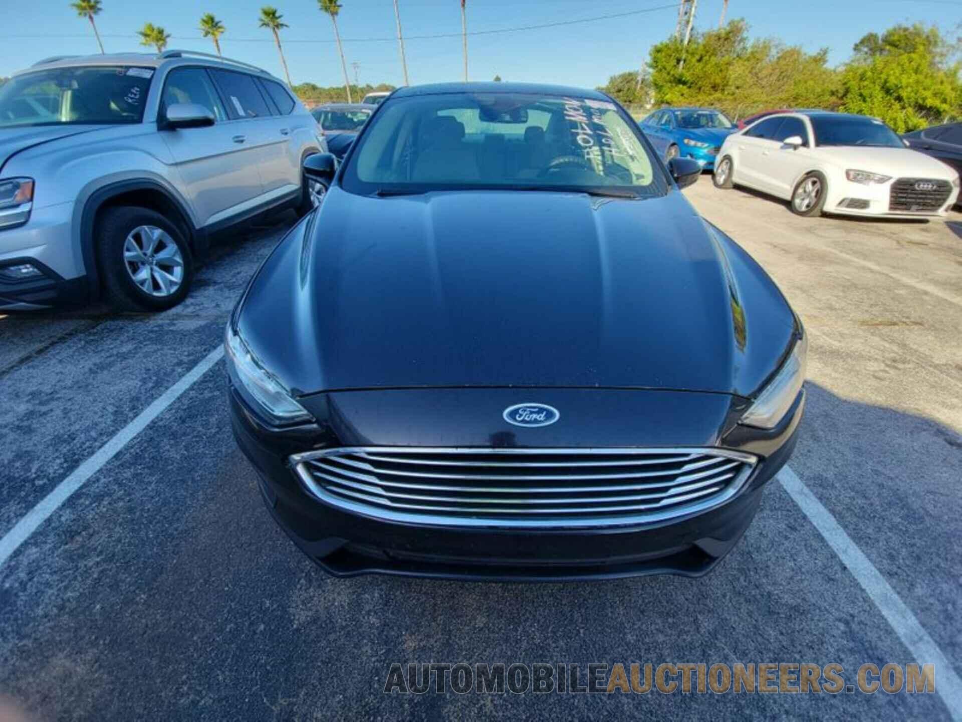 3FA6P0HD3KR186445 FORD FUSION 2019