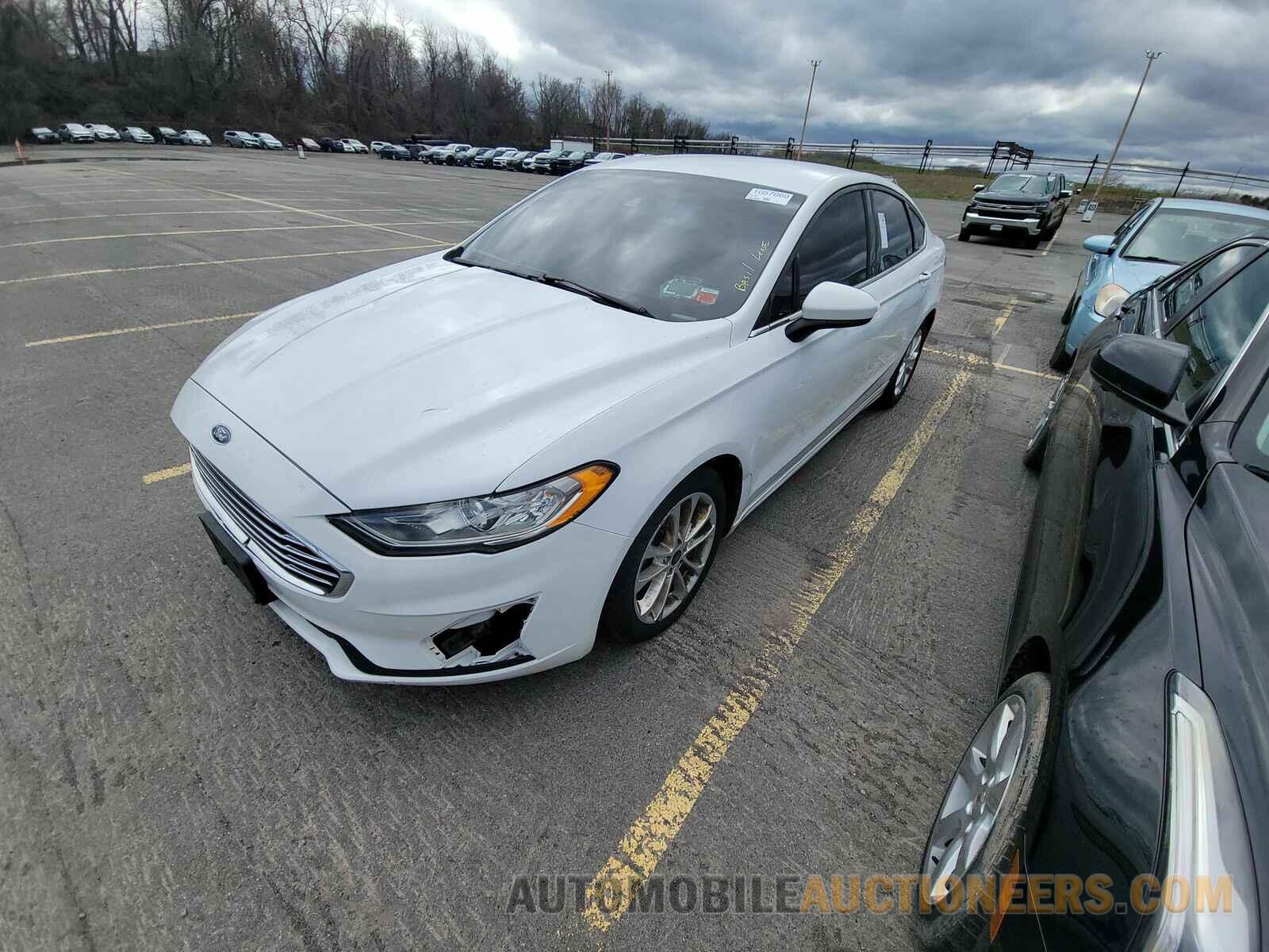 3FA6P0HD3KR203745 Ford Fusion 2019