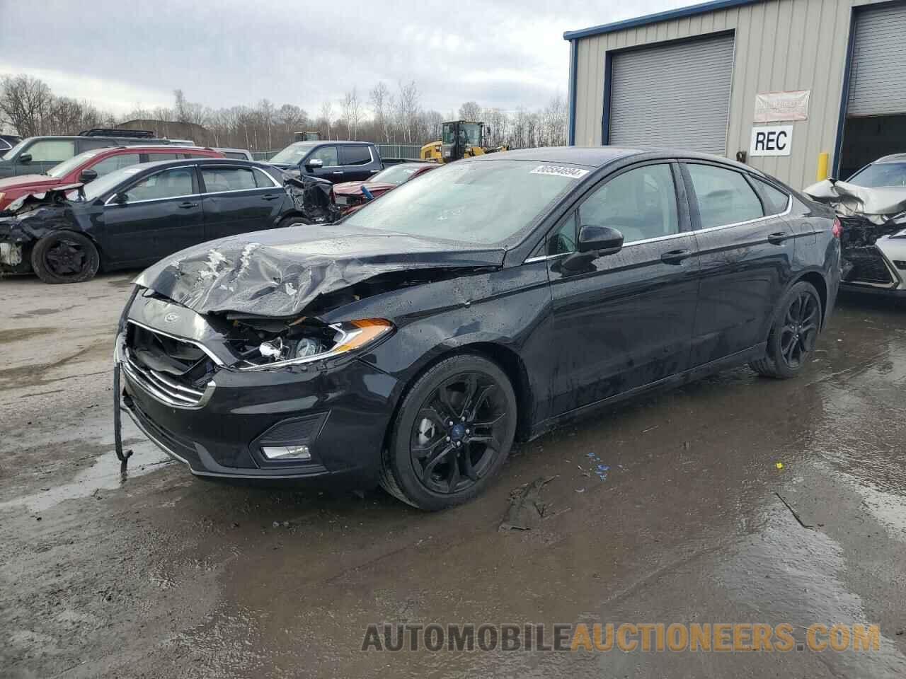 3FA6P0HD3KR245798 FORD FUSION 2019