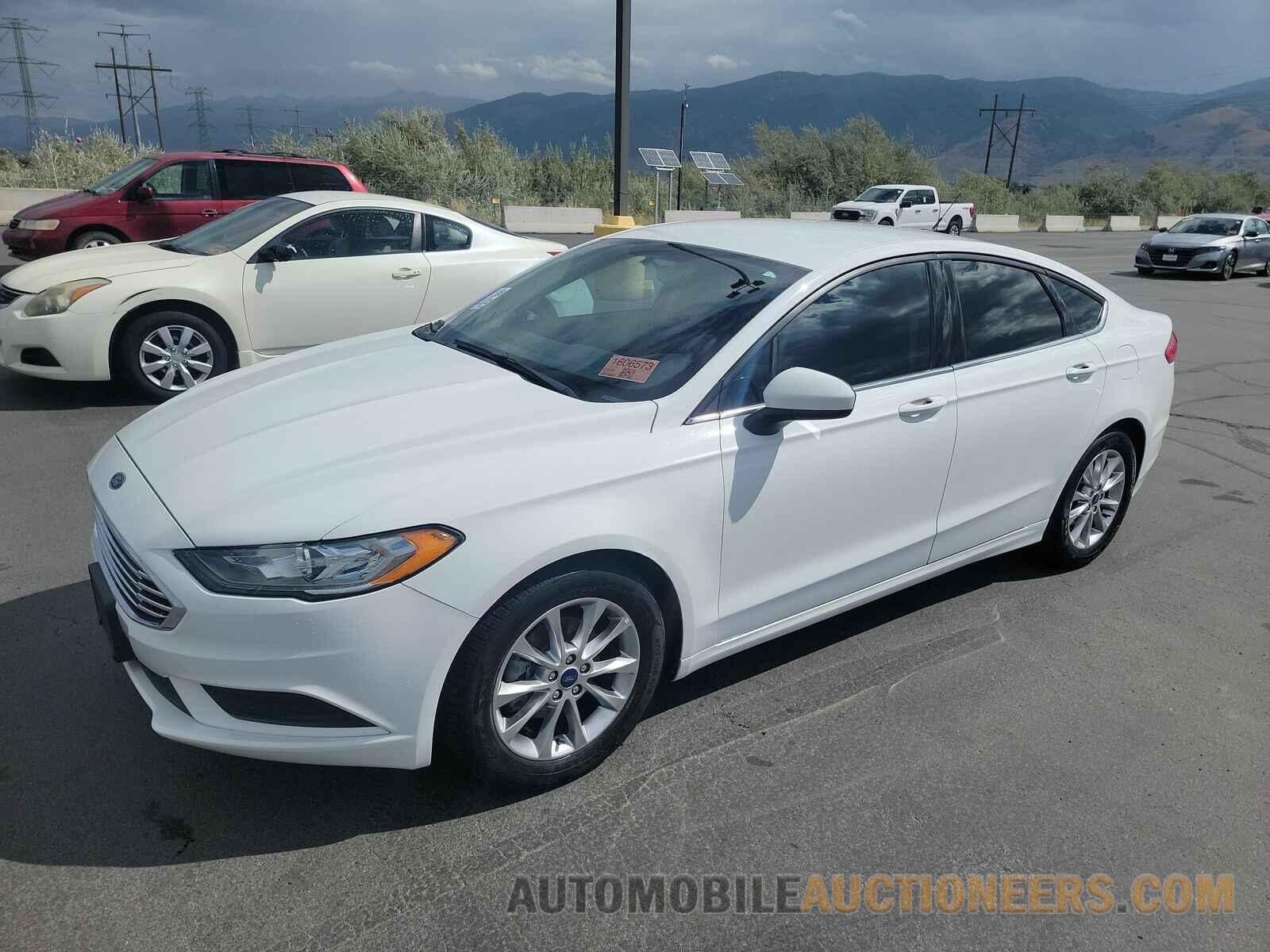 3FA6P0HD4HR275451 Ford Fusion 2017