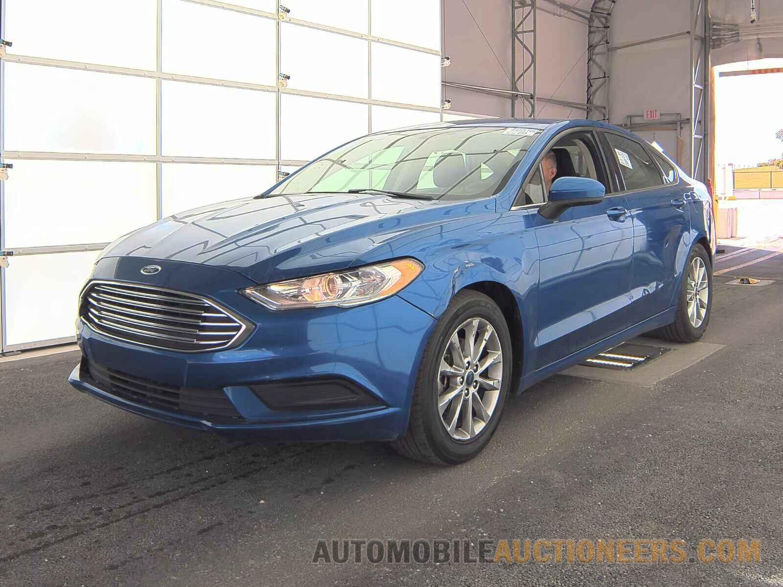 3FA6P0HD4HR365604 Ford Fusion 2017