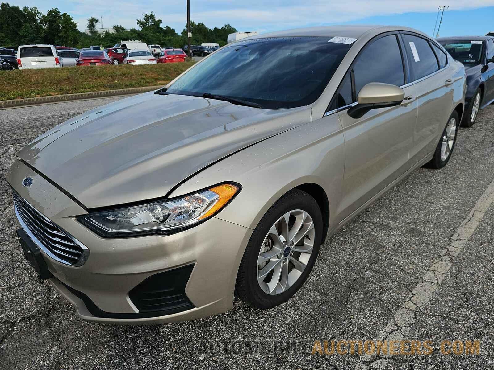 3FA6P0HD4KR107929 Ford Fusion 2019