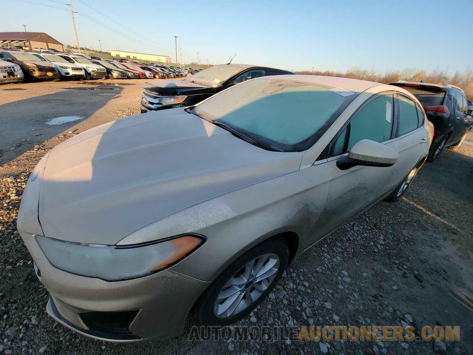 3FA6P0HD4KR127937 Ford Fusion 2019