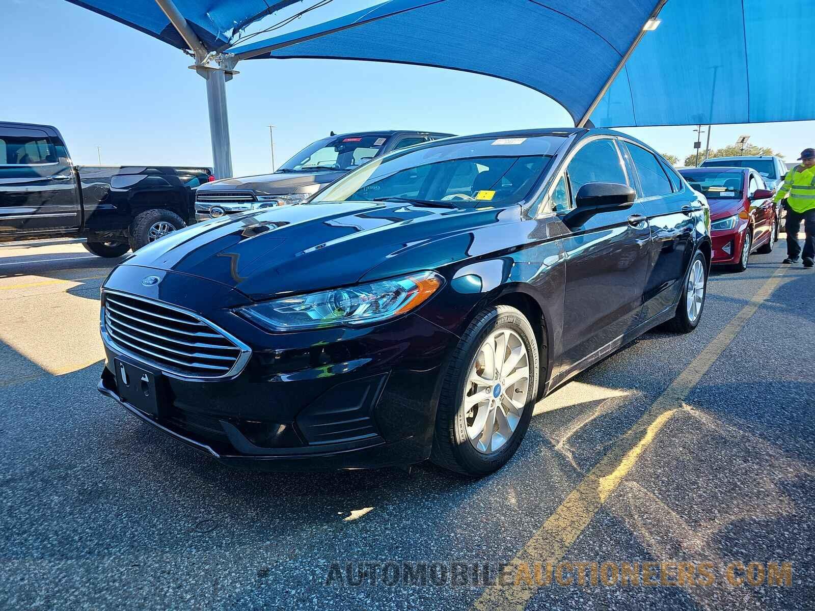 3FA6P0HD4KR250136 Ford Fusion 2019