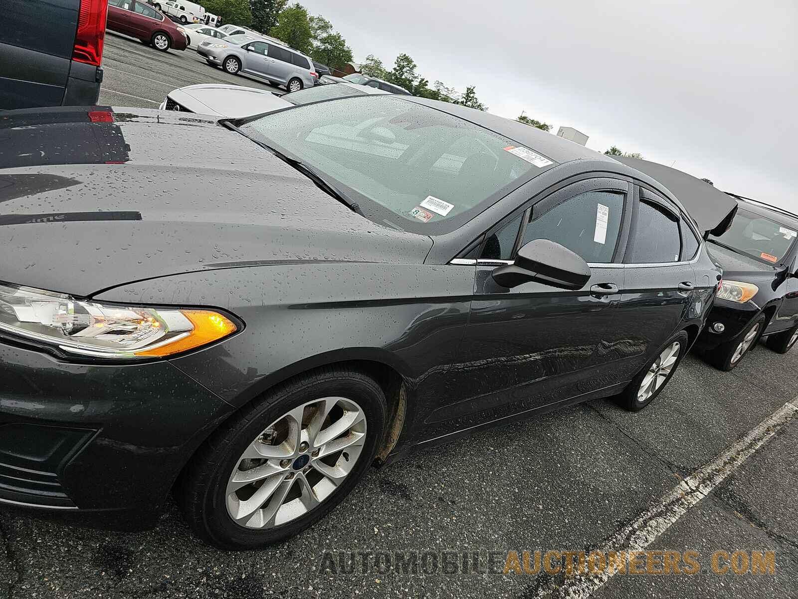 3FA6P0HD4KR281208 Ford Fusion 2019