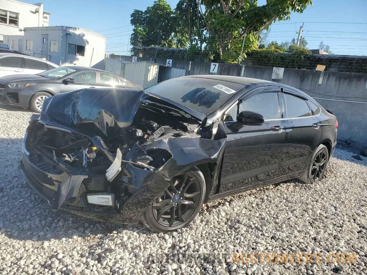 3FA6P0HD5KR107888 FORD FUSION 2019