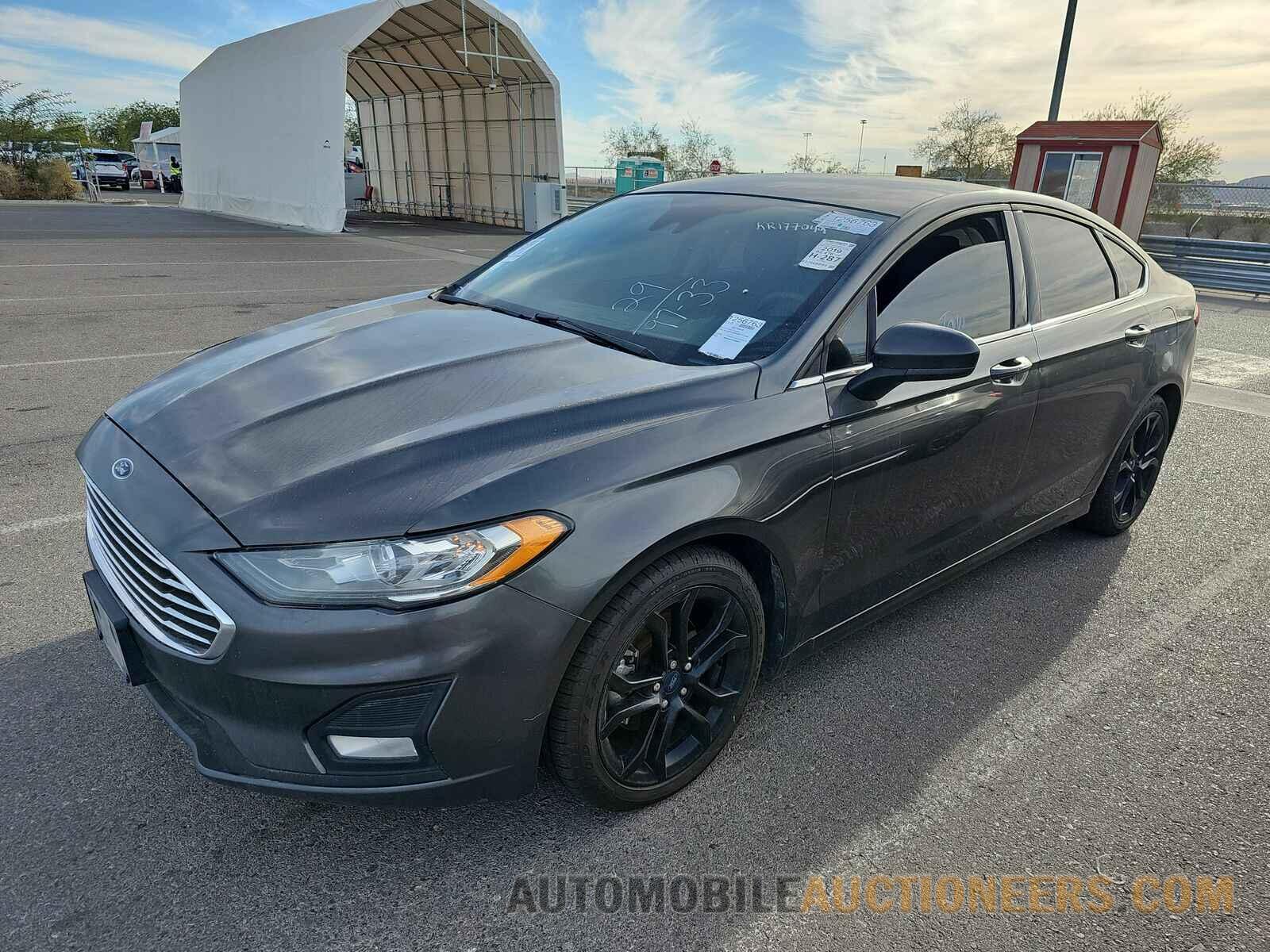 3FA6P0HD5KR177049 Ford Fusion 2019