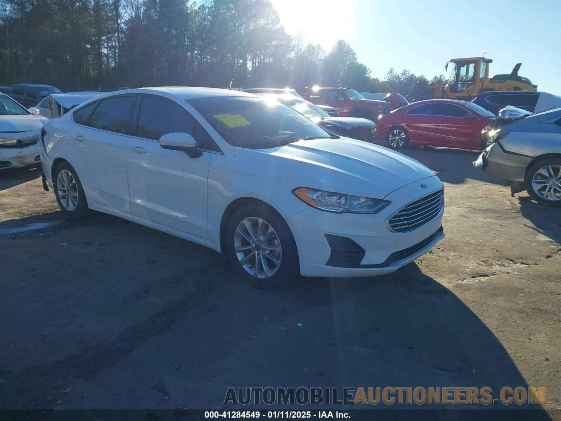 3FA6P0HD5KR213600 FORD FUSION 2019