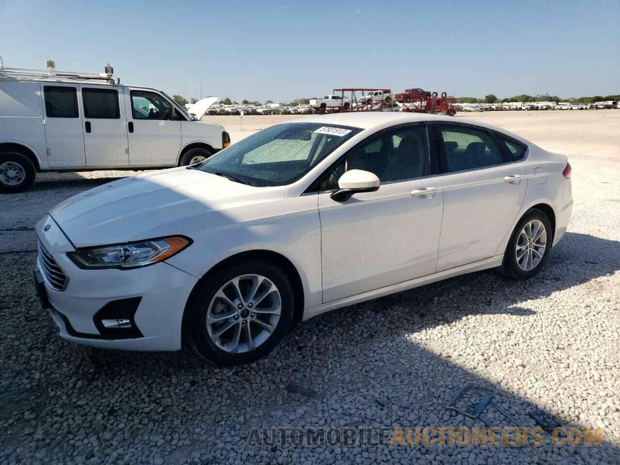 3FA6P0HD5KR277099 FORD FUSION 2019