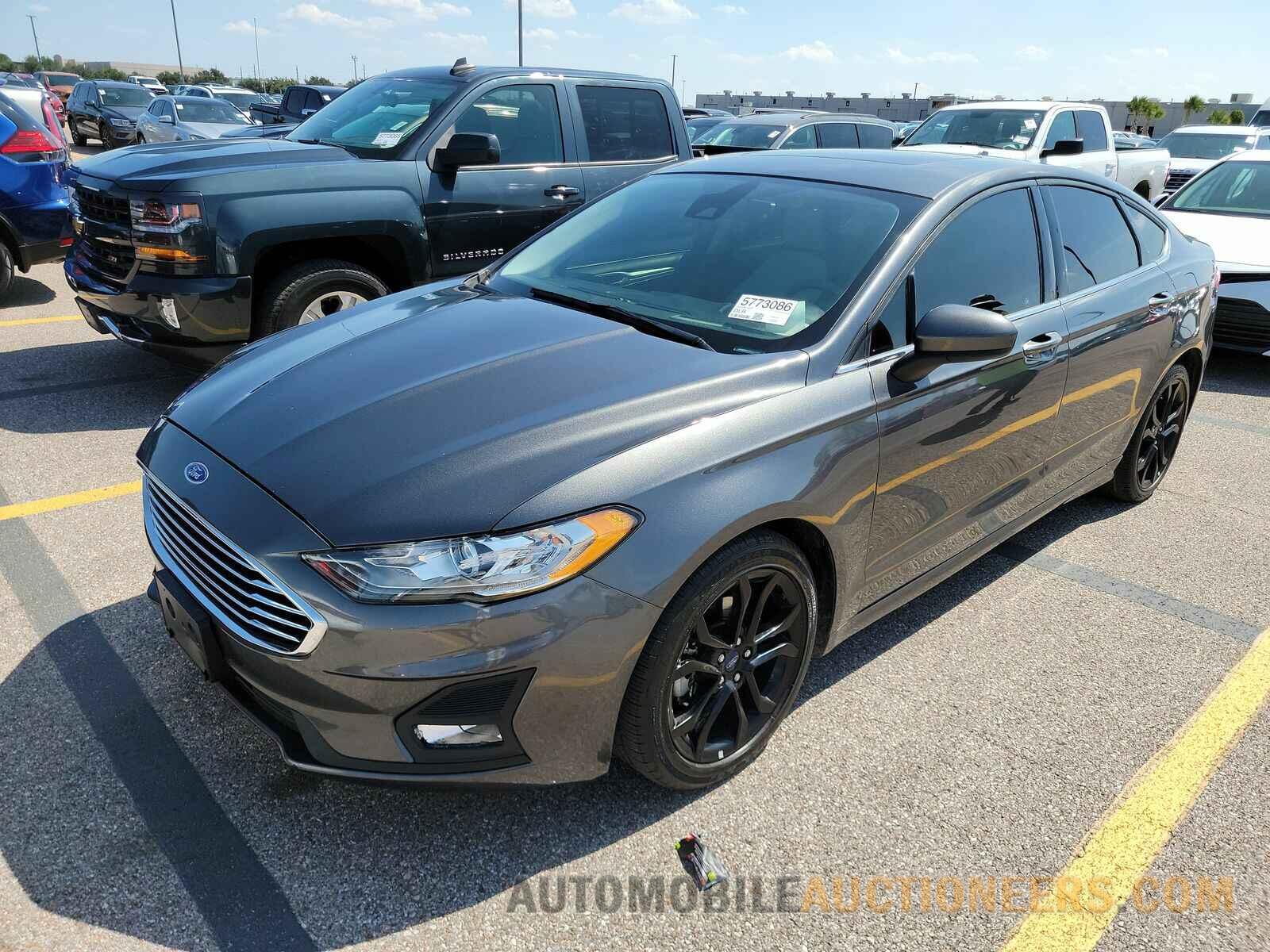 3FA6P0HD6KR113697 Ford Fusion 2019