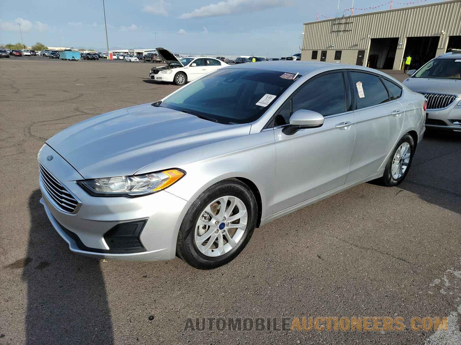 3FA6P0HD6KR186245 Ford Fusion 2019