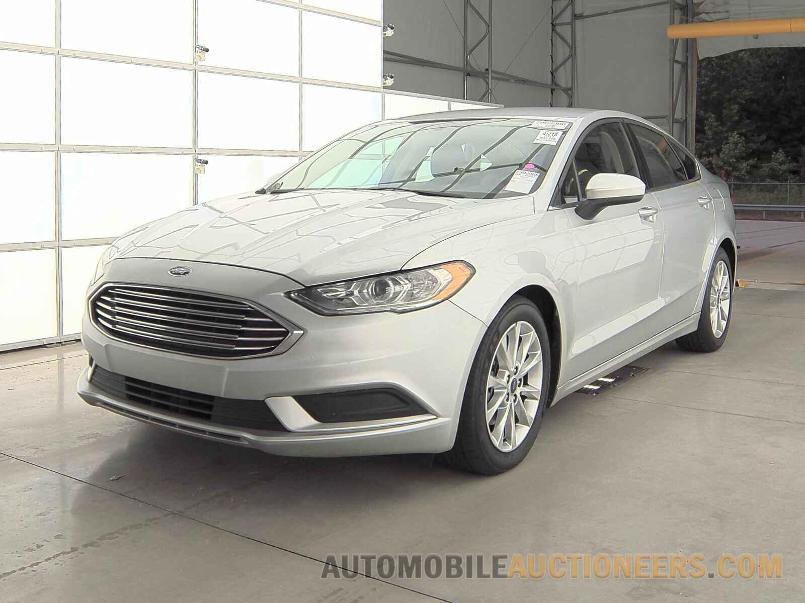 3FA6P0HD7HR256537 Ford Fusion 2017