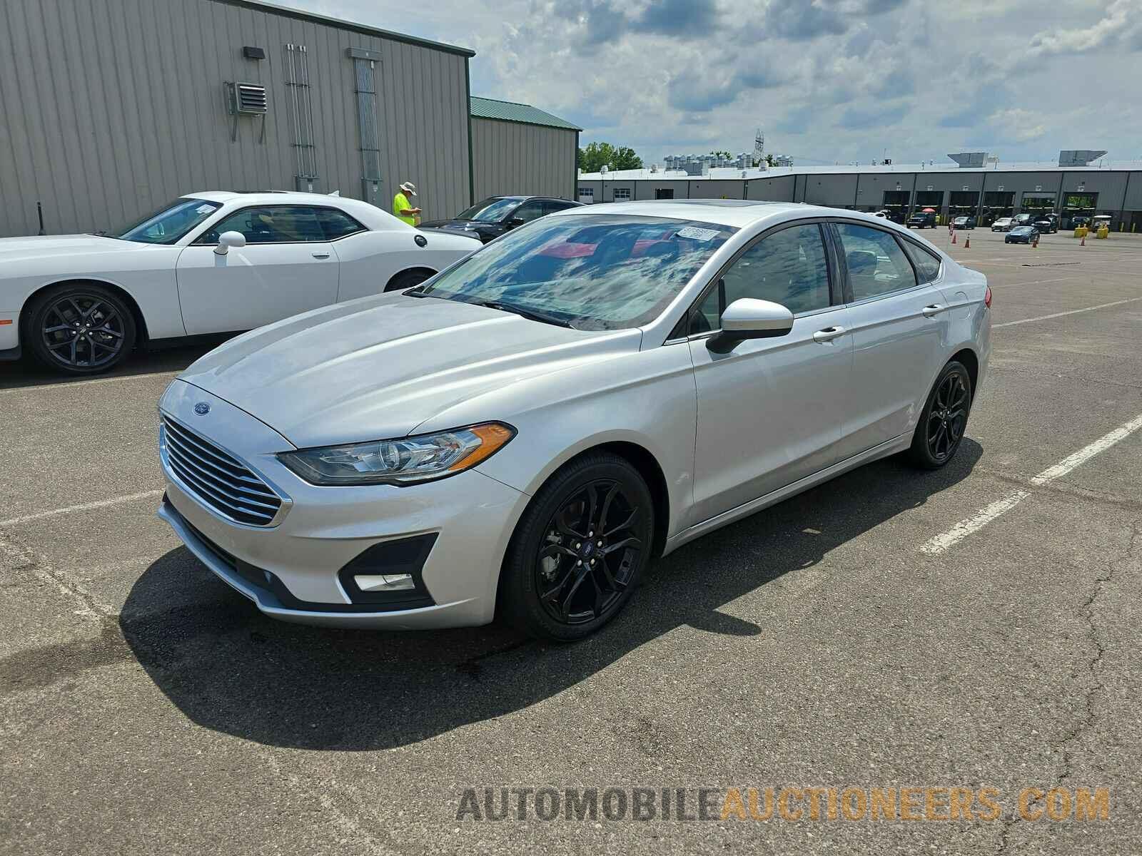 3FA6P0HD7KR102045 Ford Fusion 2019