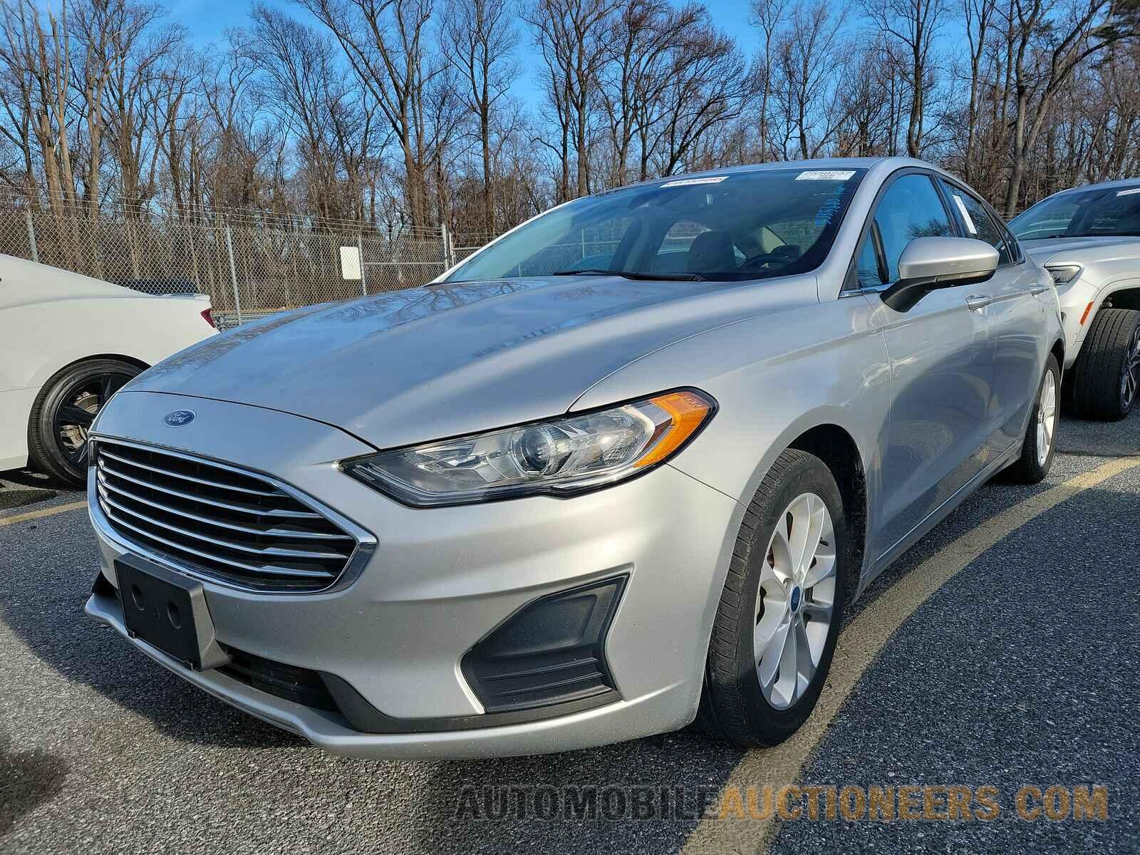 3FA6P0HD7KR255475 Ford Fusion 2019