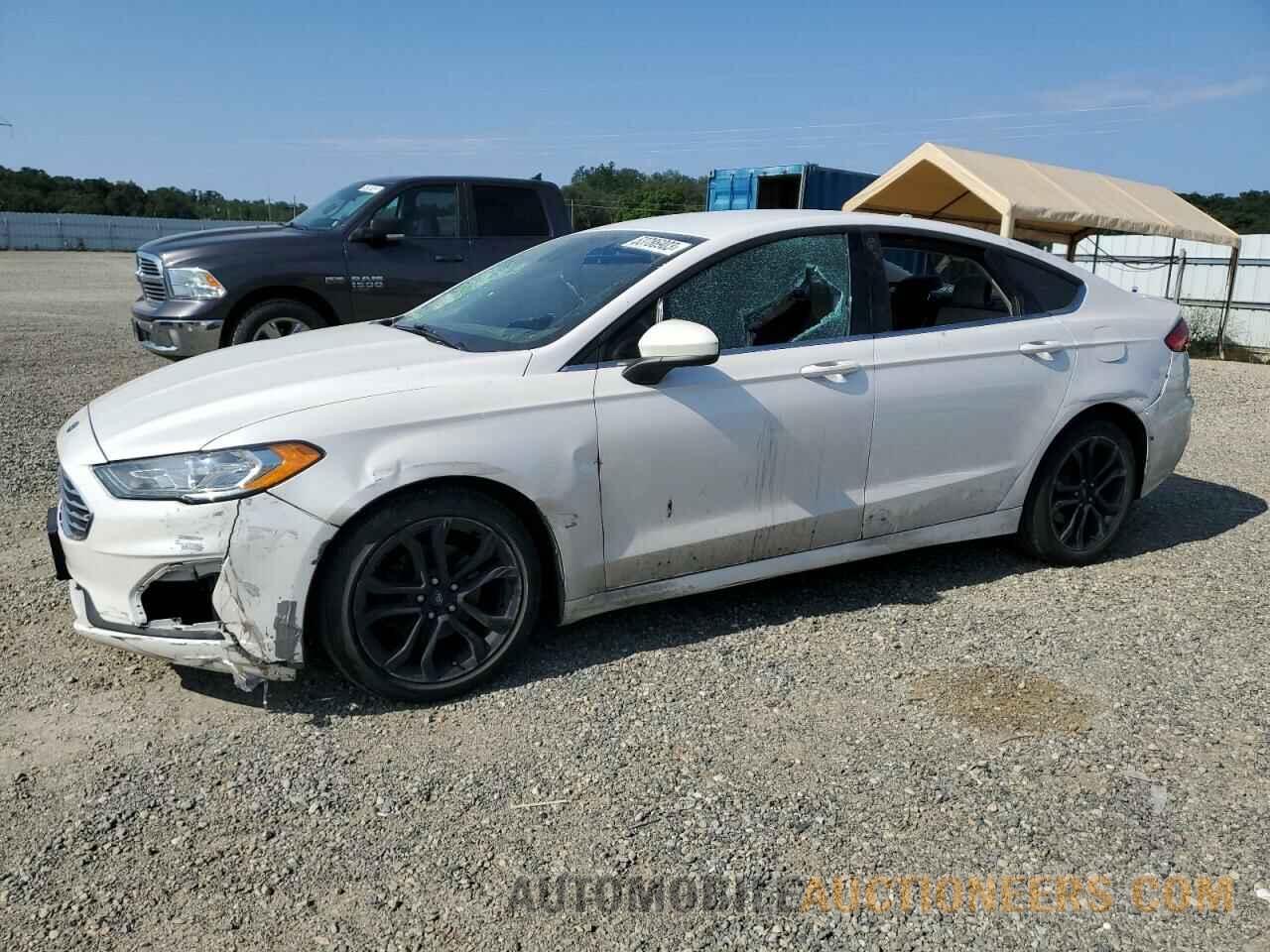 3FA6P0HD7KR284412 FORD FUSION 2019