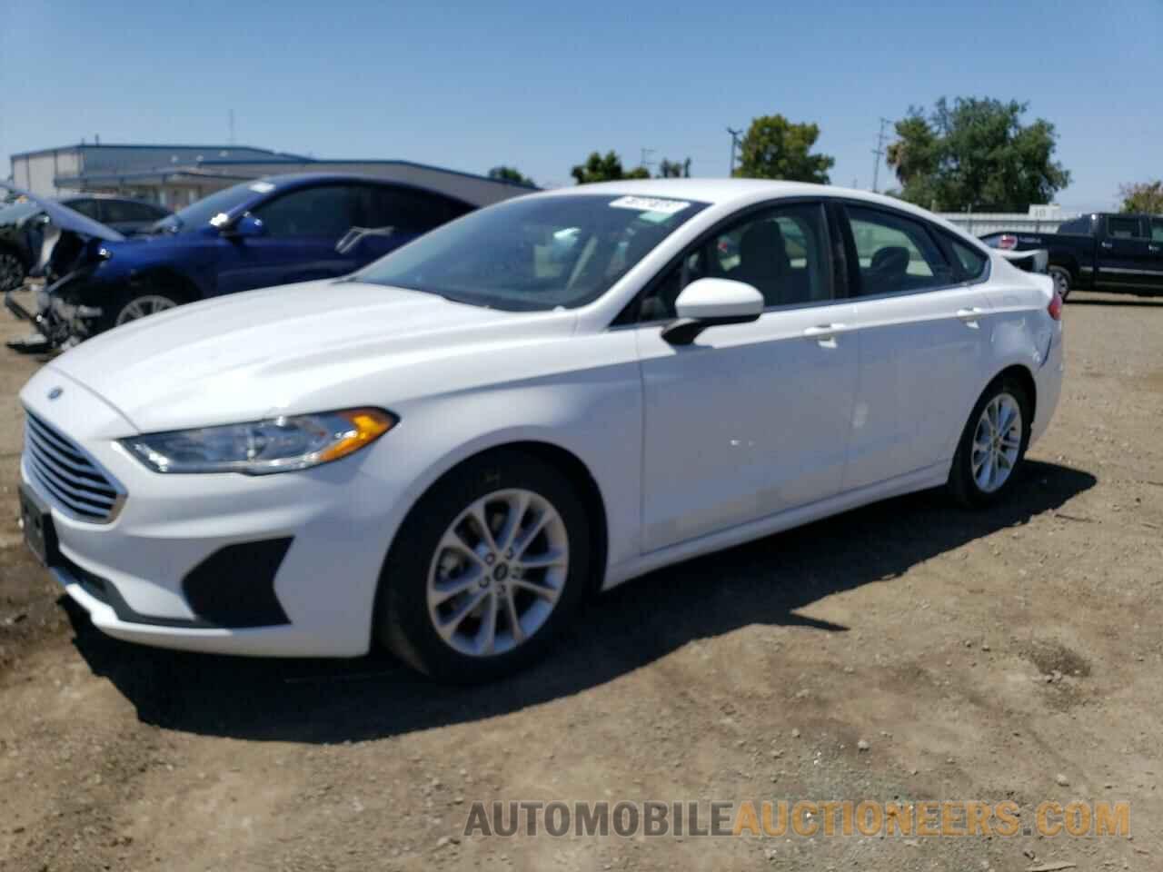 3FA6P0HD8KR255579 FORD FUSION 2019