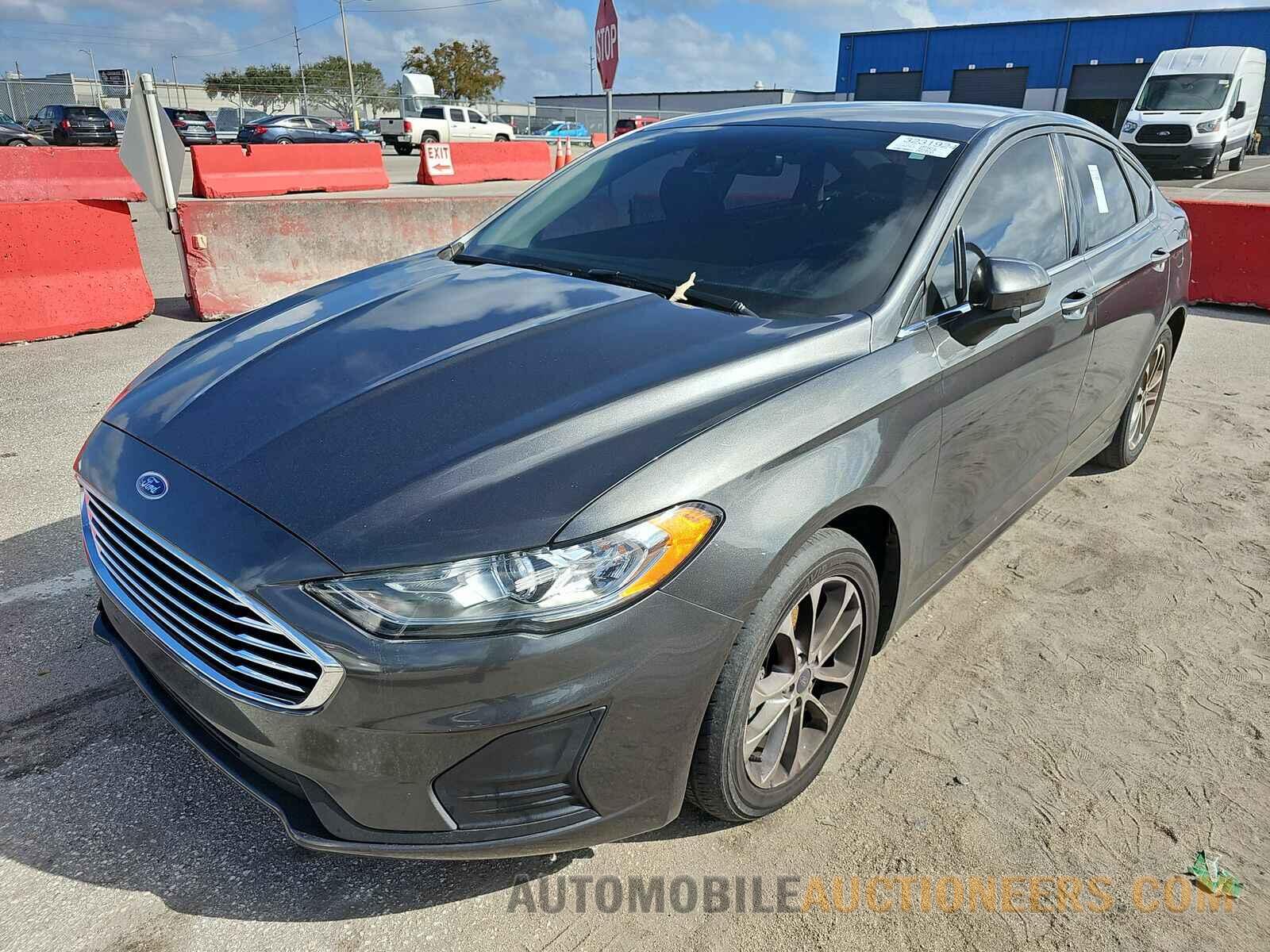 3FA6P0HD8LR142992 Ford Fusion 2020