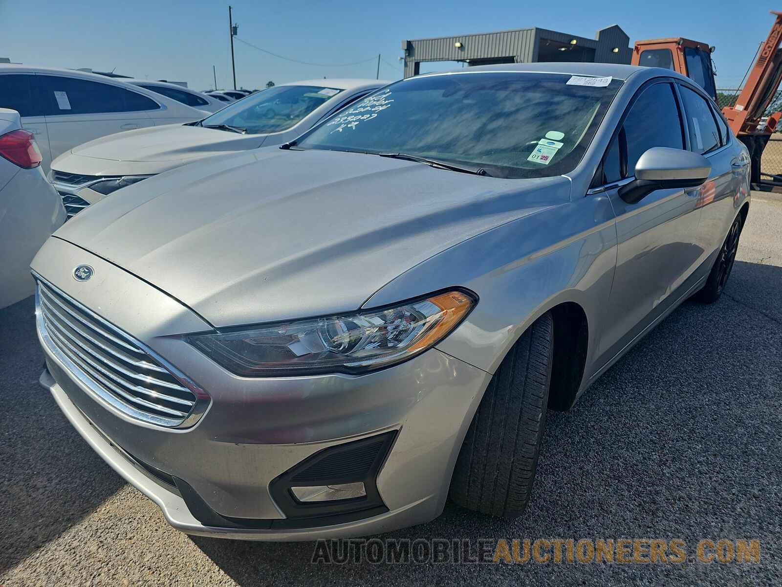 3FA6P0HD8LR233227 Ford Fusion 2020