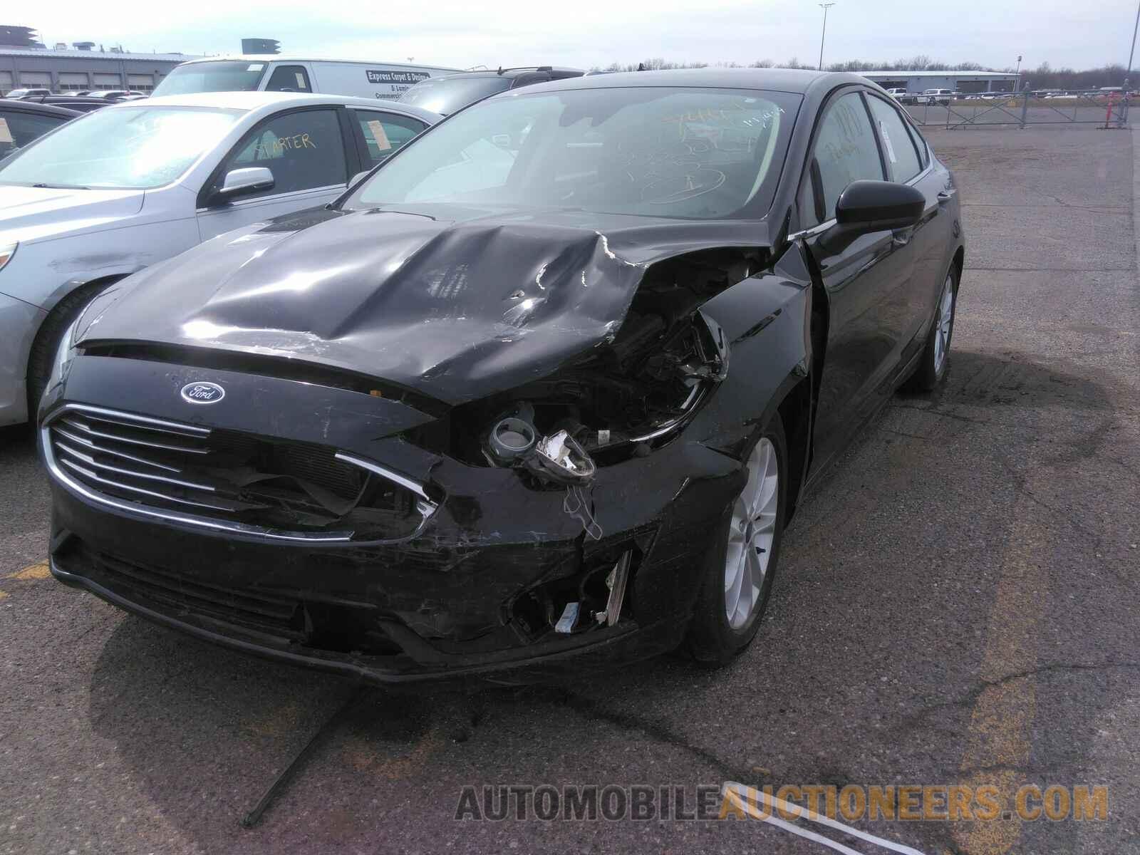 3FA6P0HD9KR147469 Ford Fusion 2019