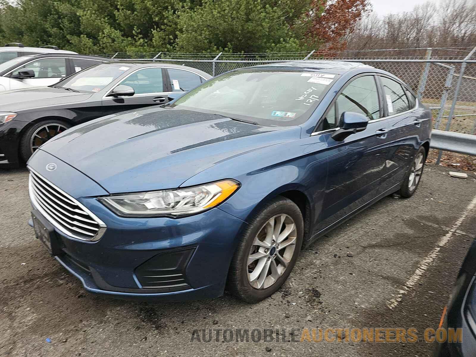 3FA6P0HD9KR158262 Ford Fusion 2019