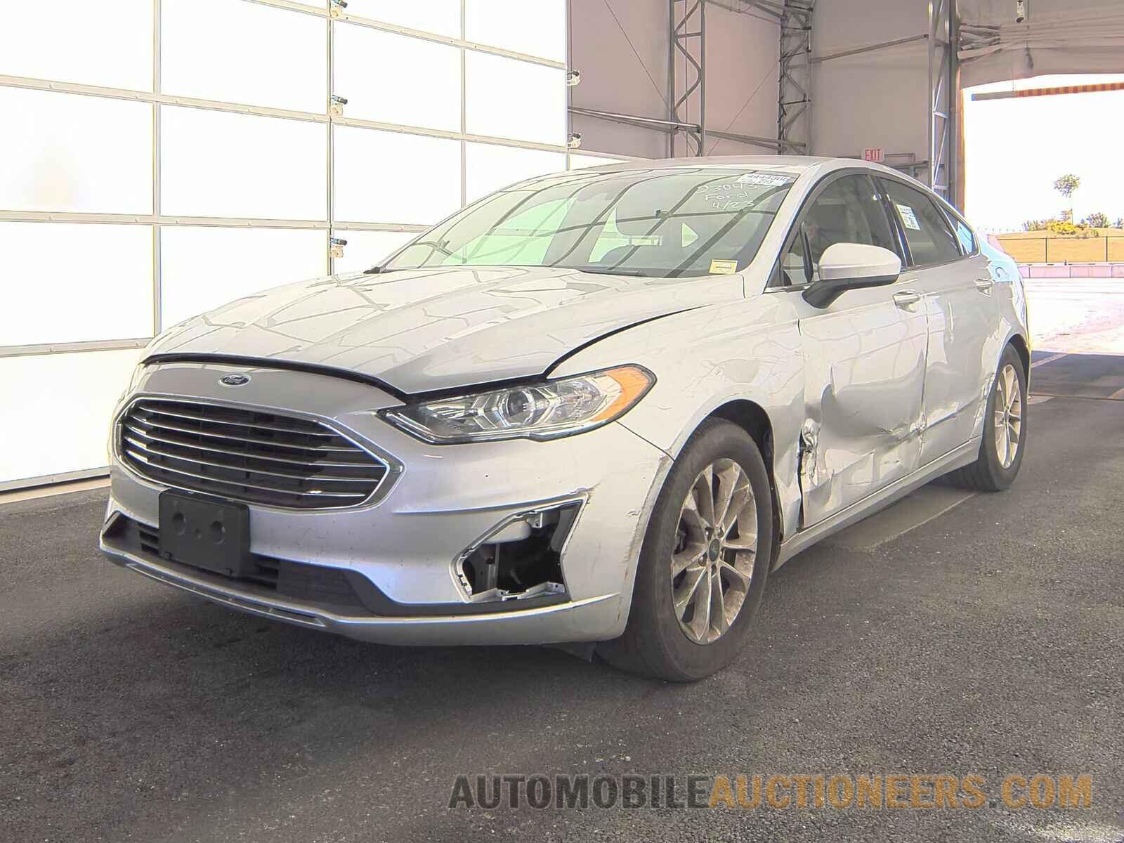 3FA6P0HD9KR230433 Ford Fusion 2019