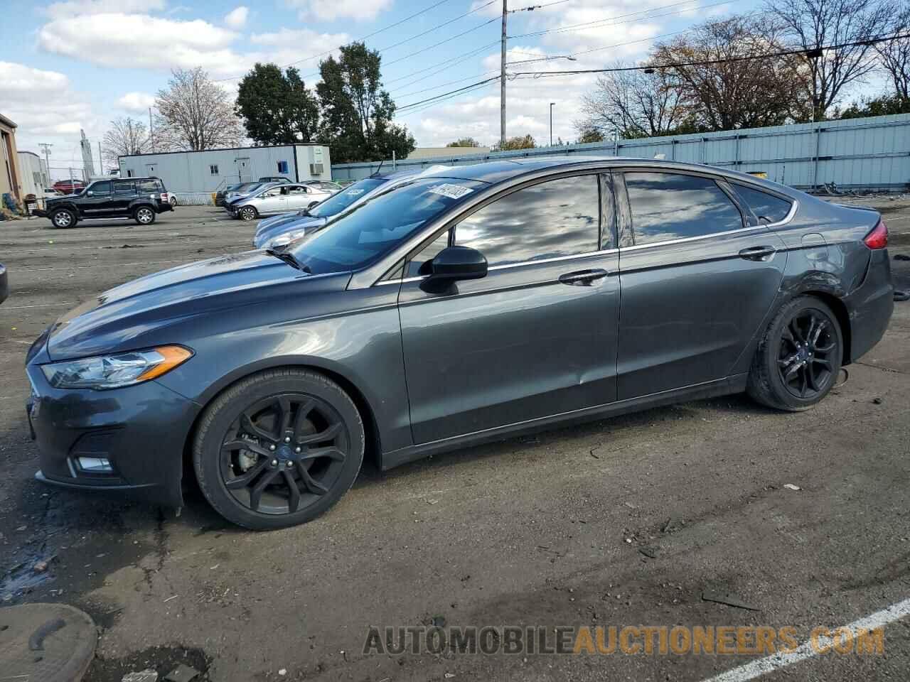 3FA6P0HD9KR282418 FORD FUSION 2019