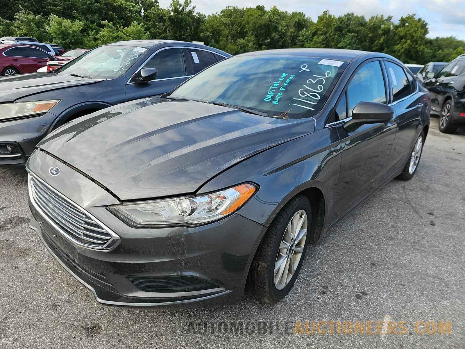 3FA6P0HDXHR118636 Ford Fusion 2017