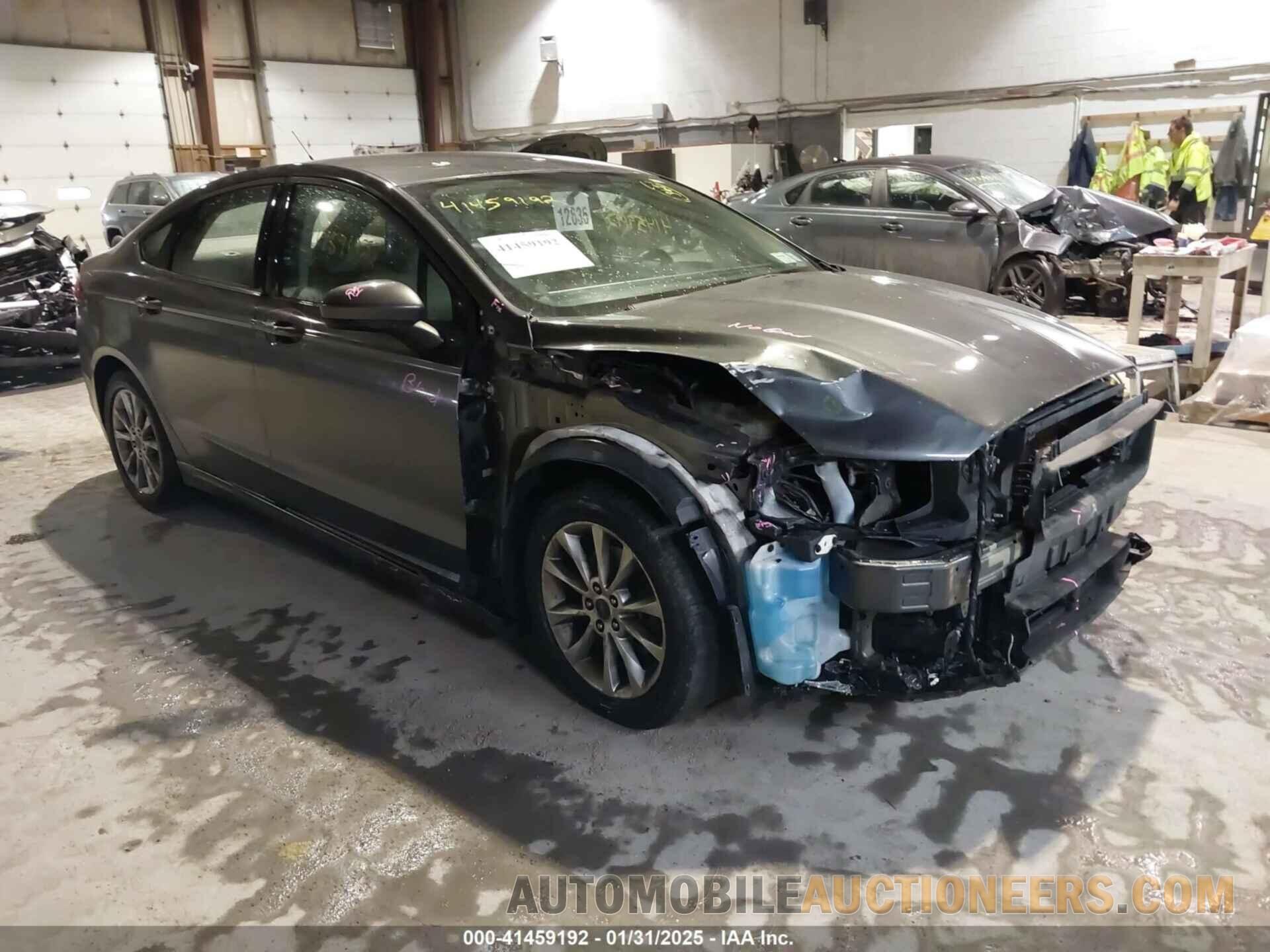 3FA6P0HDXHR123562 FORD FUSION 2017