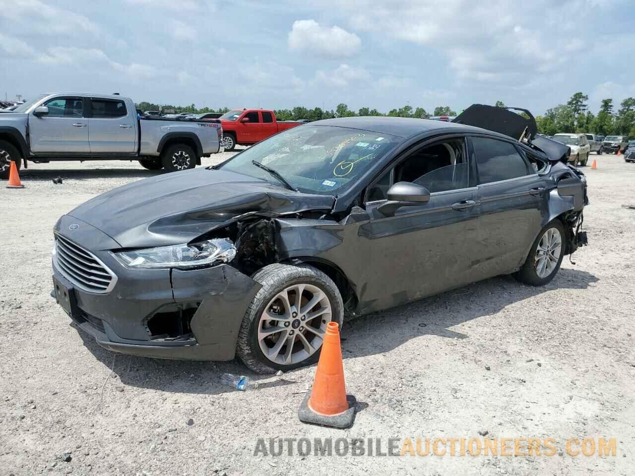 3FA6P0HDXKR215391 FORD FUSION 2019