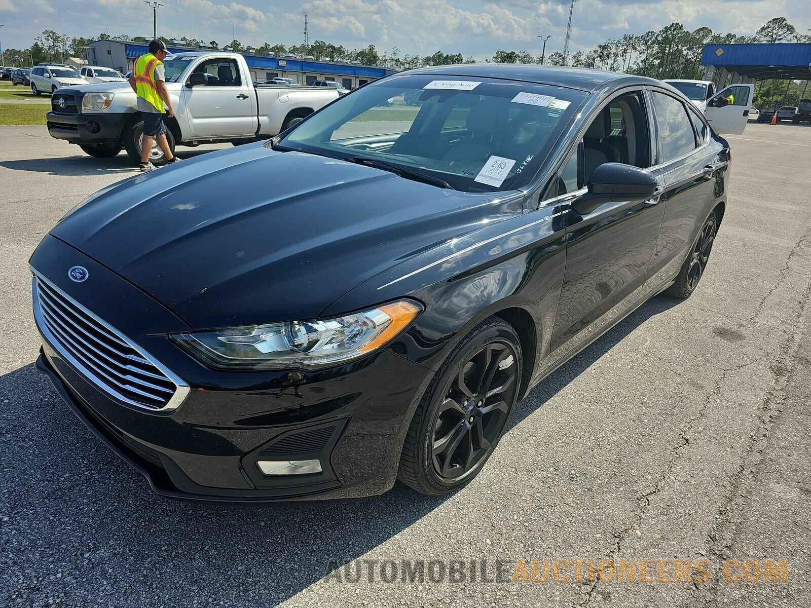 3FA6P0HDXKR280998 Ford Fusion 2019