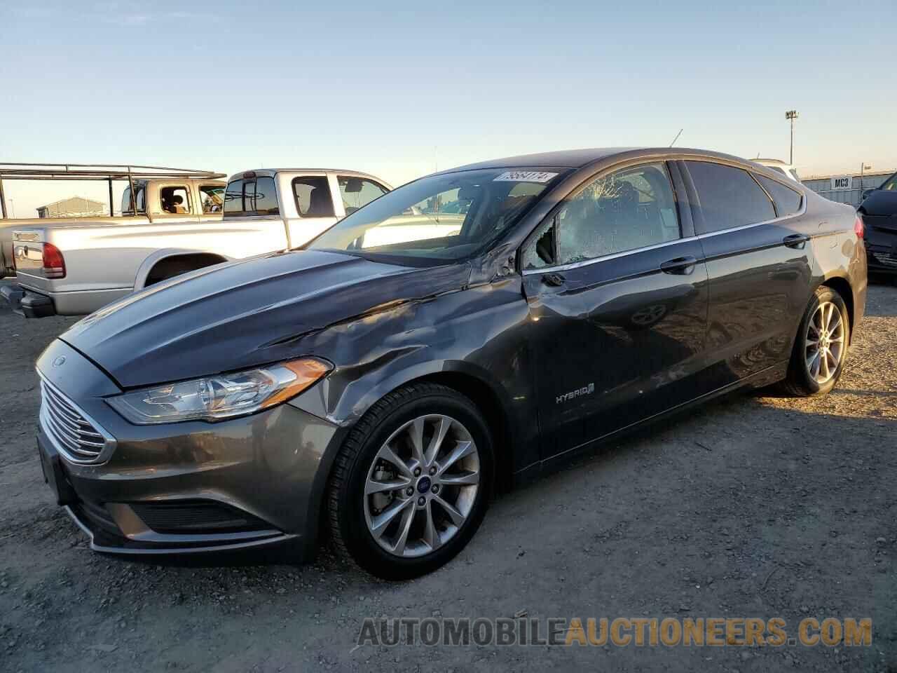 3FA6P0LU0HR149658 FORD FUSION 2017