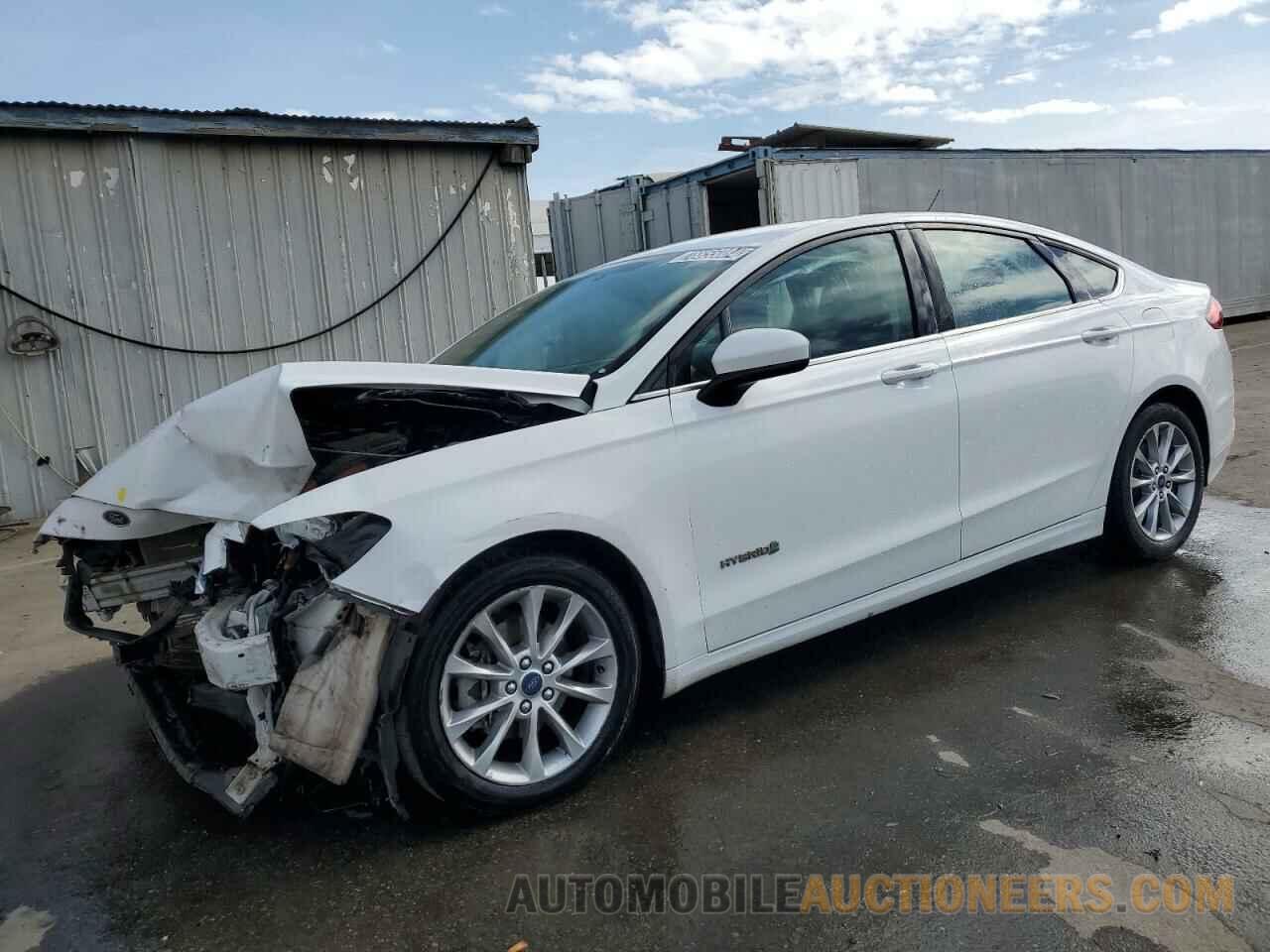 3FA6P0LU0HR224732 FORD FUSION 2017