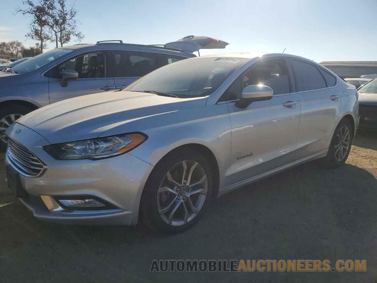 3FA6P0LU0HR258394 FORD FUSION 2017