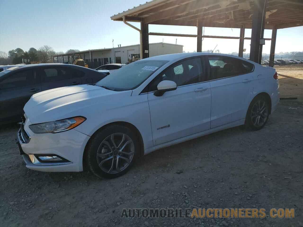 3FA6P0LU0HR296031 FORD FUSION 2017