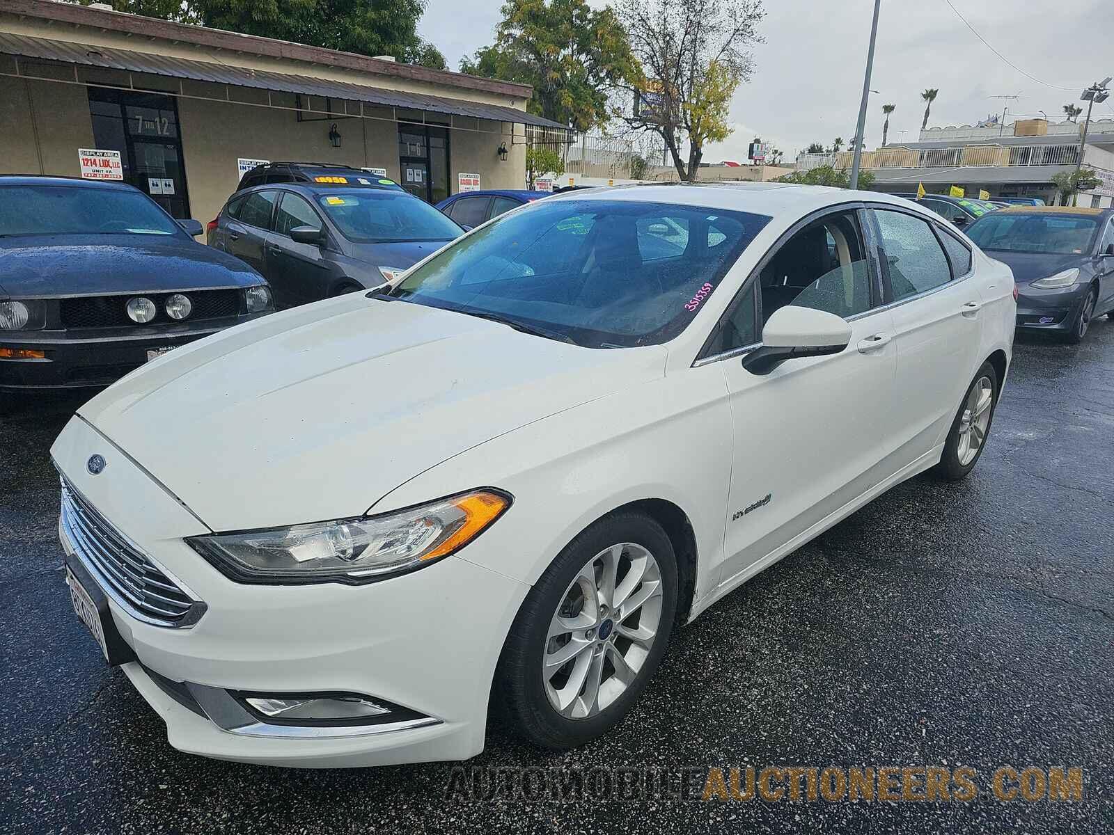 3FA6P0LU0JR137385 Ford Fusion Hybrid 2018