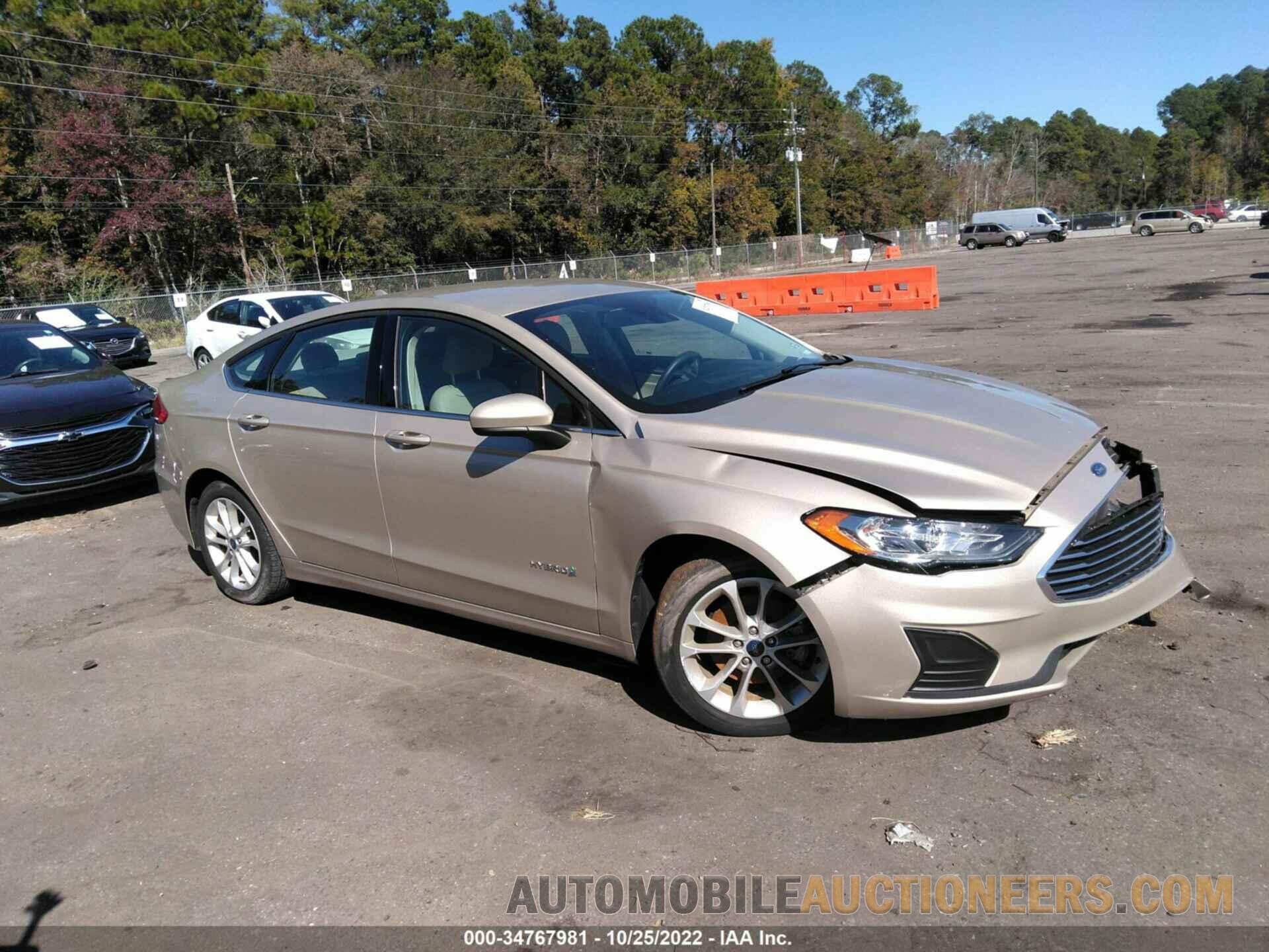 3FA6P0LU0KR111273 FORD FUSION HYBRID 2019