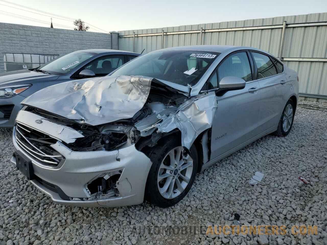 3FA6P0LU0KR113010 FORD FUSION 2019