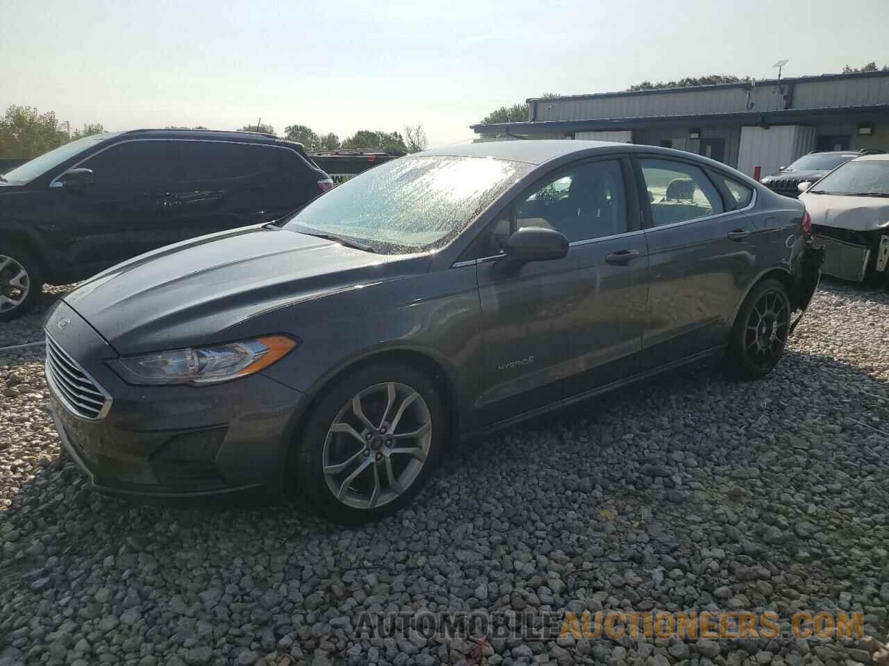 3FA6P0LU0KR132026 FORD FUSION 2019