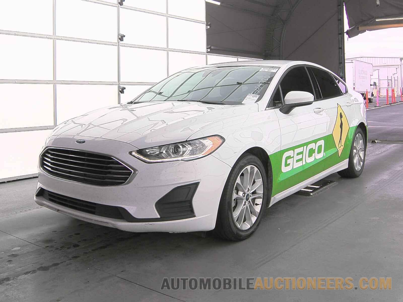 3FA6P0LU0KR152146 Ford Fusion Hybrid 2019