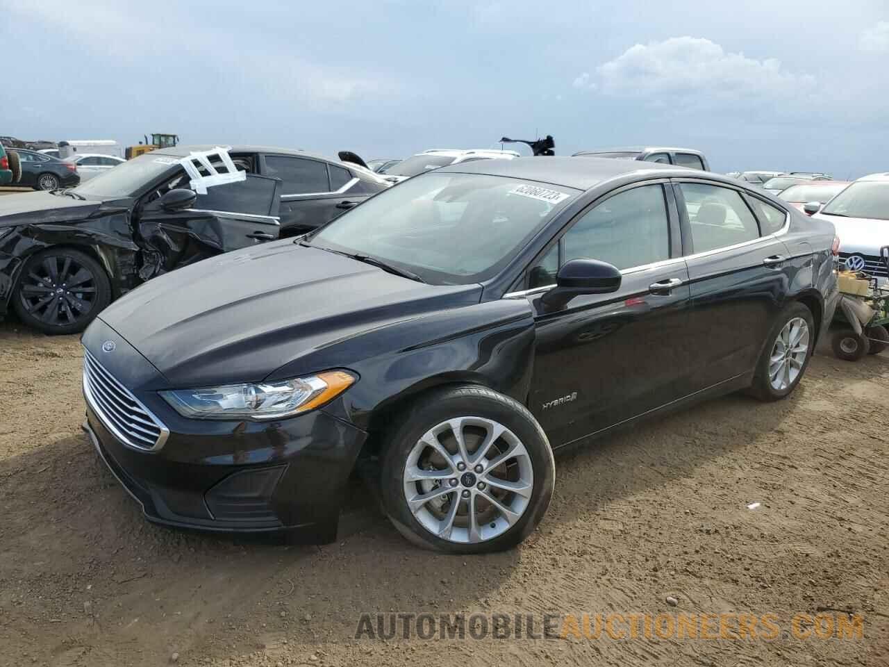 3FA6P0LU0KR154933 FORD FUSION 2019