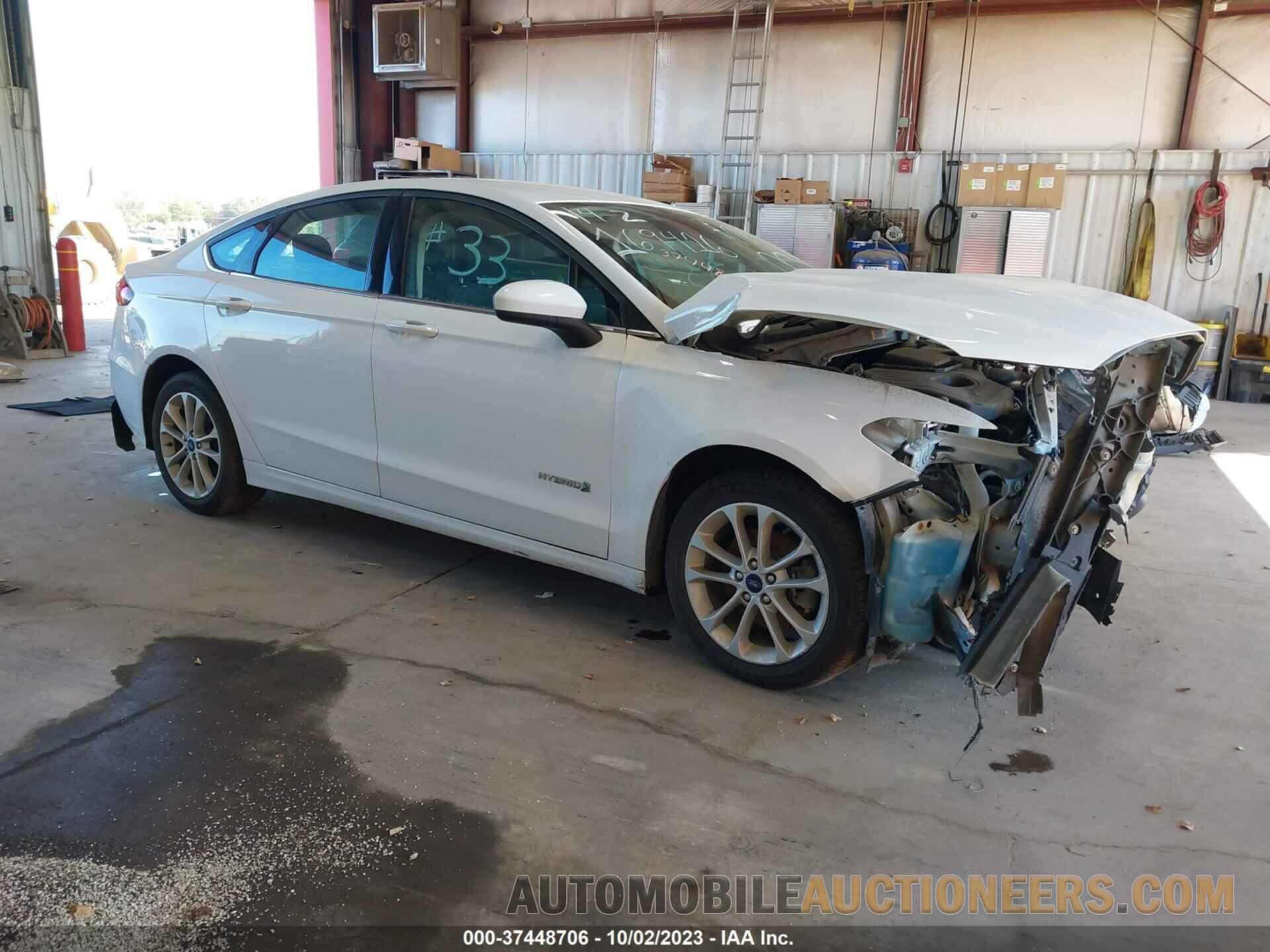 3FA6P0LU0KR169416 FORD FUSION 2019