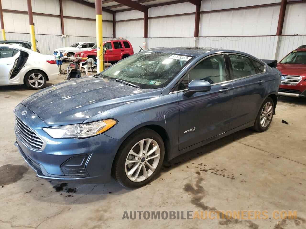 3FA6P0LU0KR192596 FORD FUSION 2019