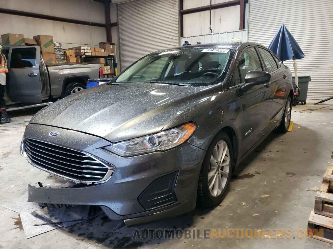 3FA6P0LU0KR196521 FORD FUSION 2019