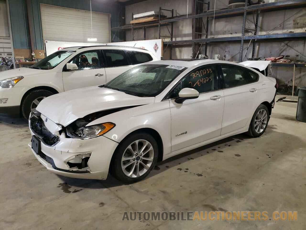 3FA6P0LU0KR196759 FORD FUSION 2019