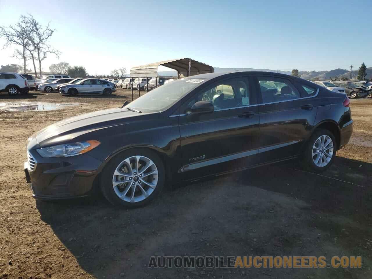 3FA6P0LU0KR201877 FORD FUSION 2019