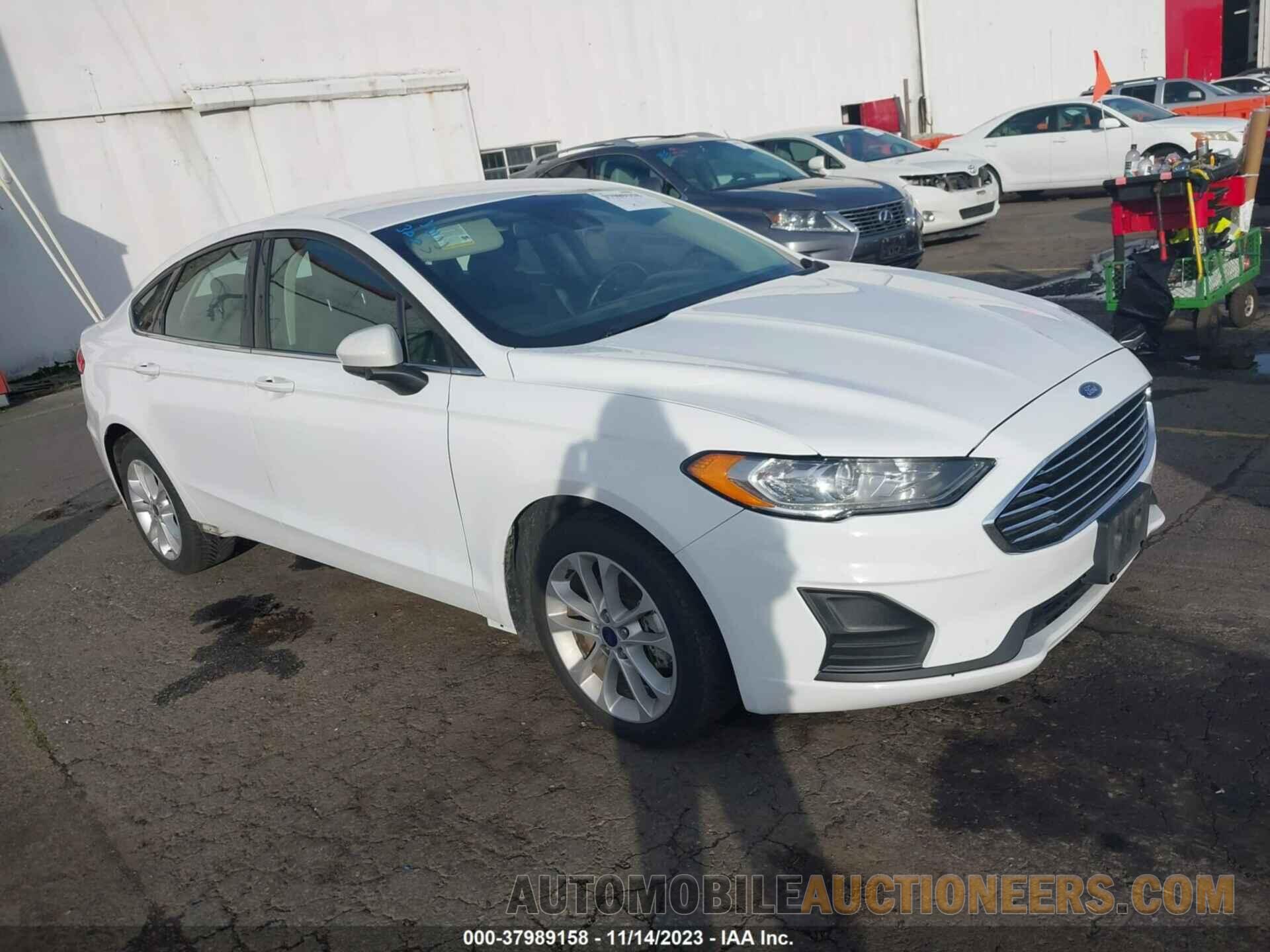 3FA6P0LU0KR202639 FORD FUSION HYBRID 2019