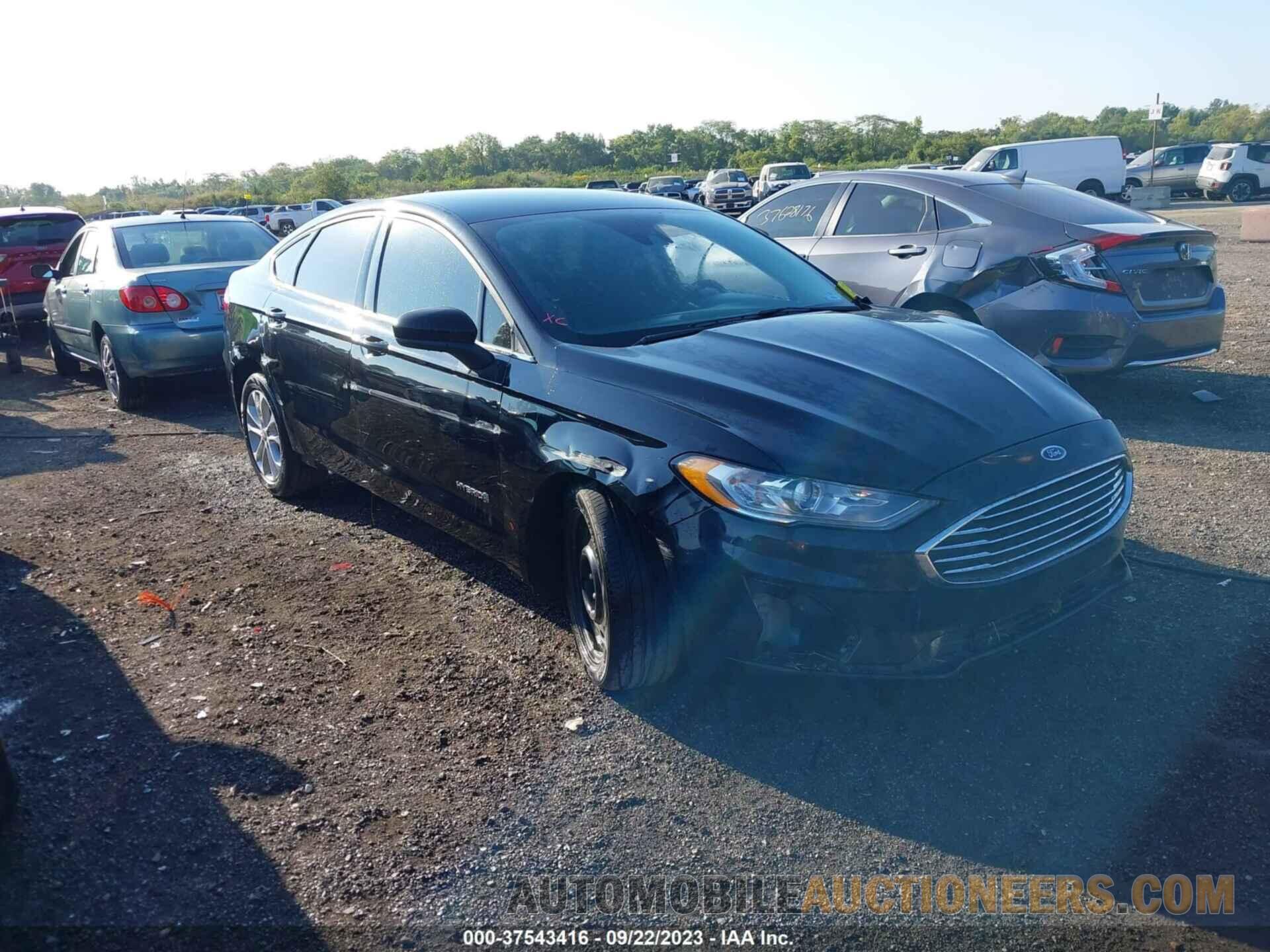 3FA6P0LU0KR204908 FORD FUSION HYBRID 2019