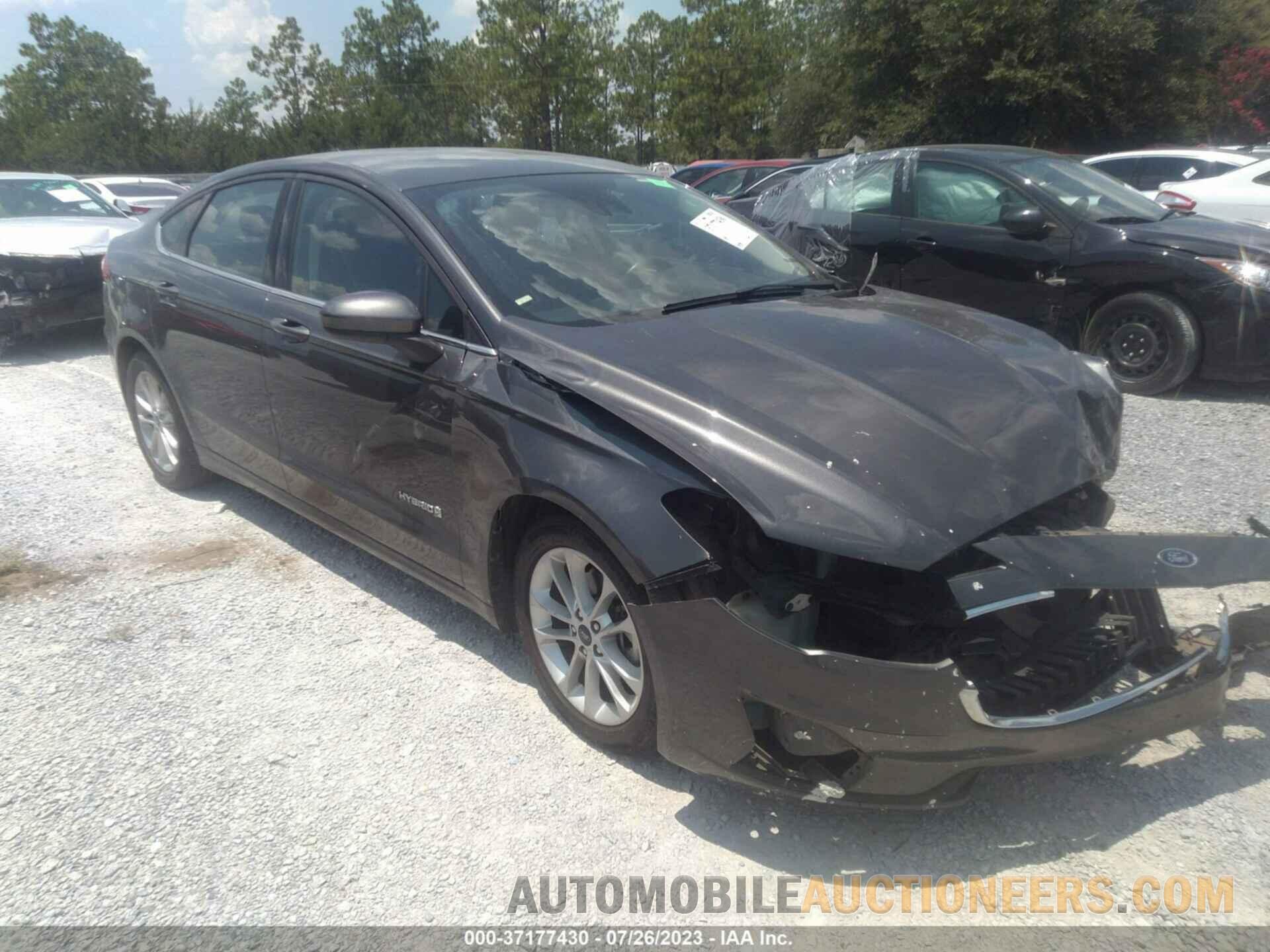 3FA6P0LU0KR205931 FORD FUSION 2019