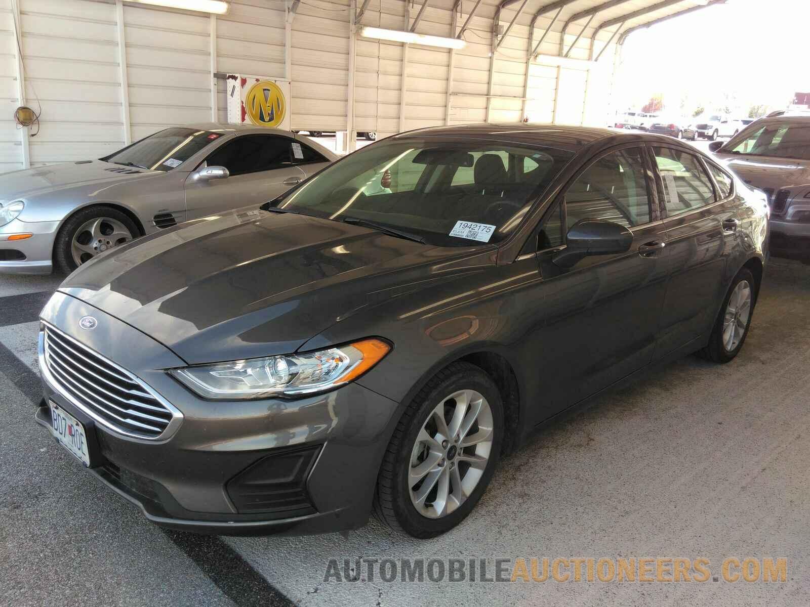 3FA6P0LU0LR153993 Ford Fusion Hybrid 2020