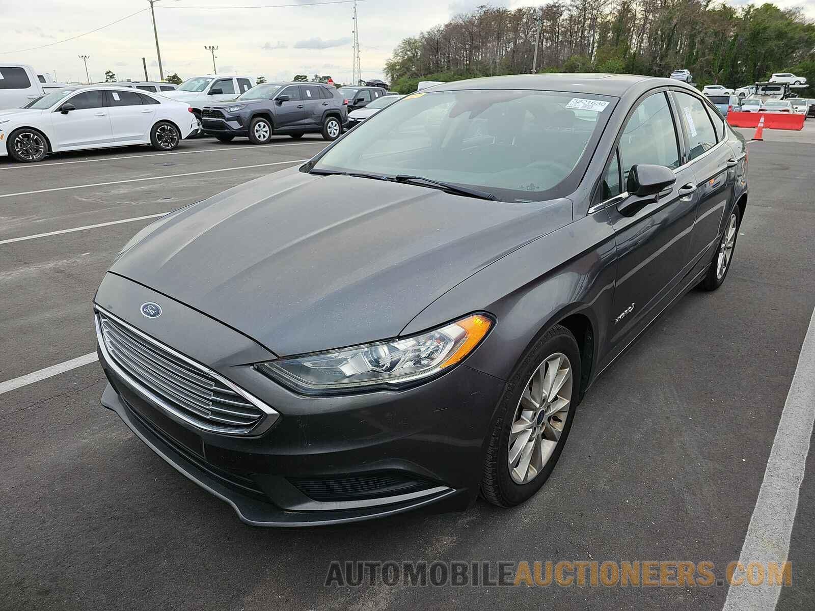 3FA6P0LU1HR301222 Ford Fusion Hybrid 2017